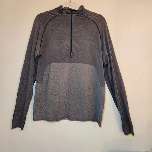 Lululemon Metal Vent Tech Half Zip Grey Light Weight Long Sleeve Top Large - Picture 2 of 15
